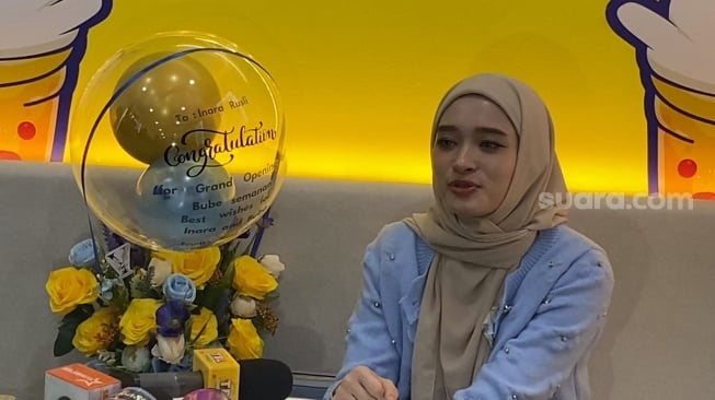 Akhir Tahun Foto Bareng Mantan, Inara Rusli Diminta Lakukan Hal ini adalah ke Virgoun